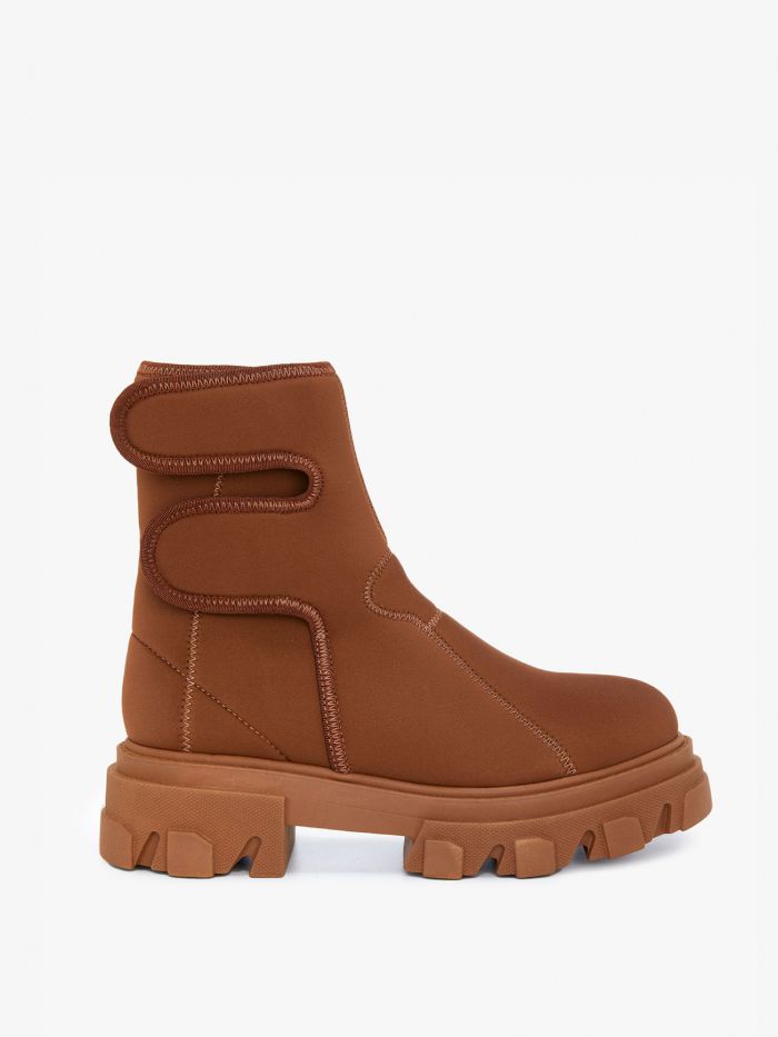 מגפי סקובה - נעליים