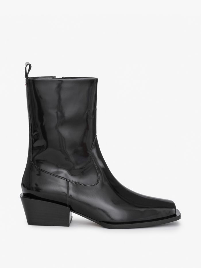 מגפוני עור בגימור מבריק - נעליים