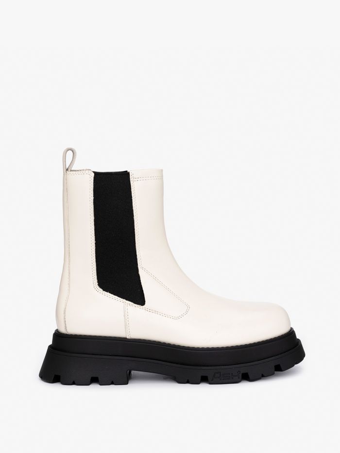 מגפי עור - נעליים