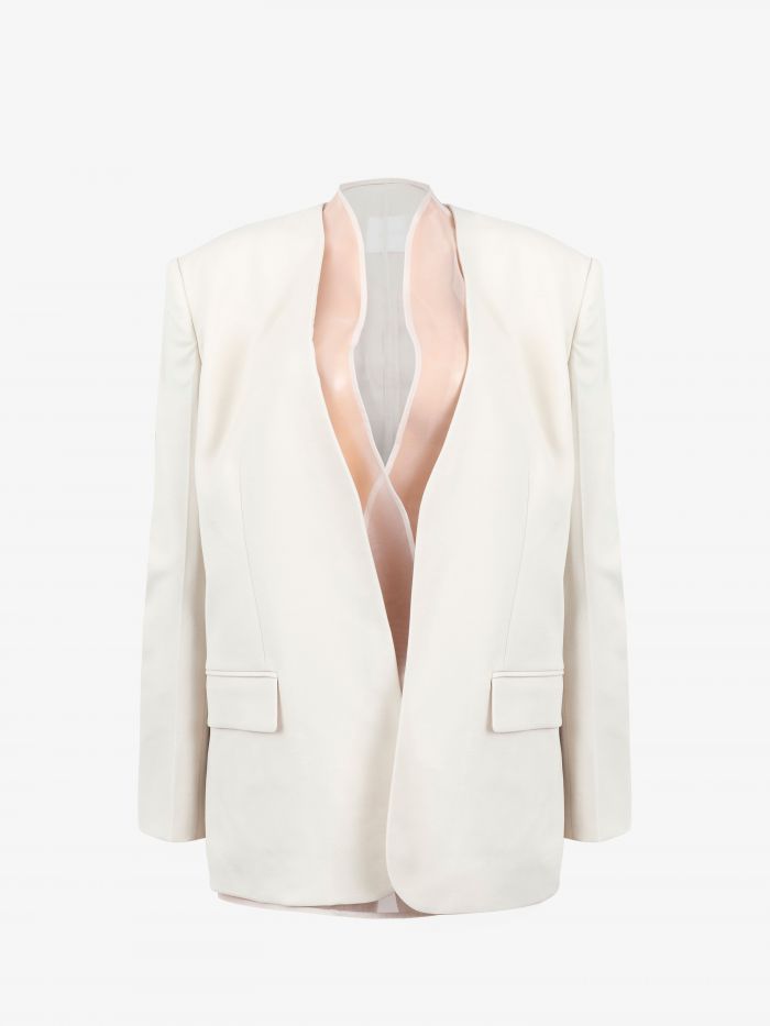 בלייזר בגזרת אוברסייז - בגדים