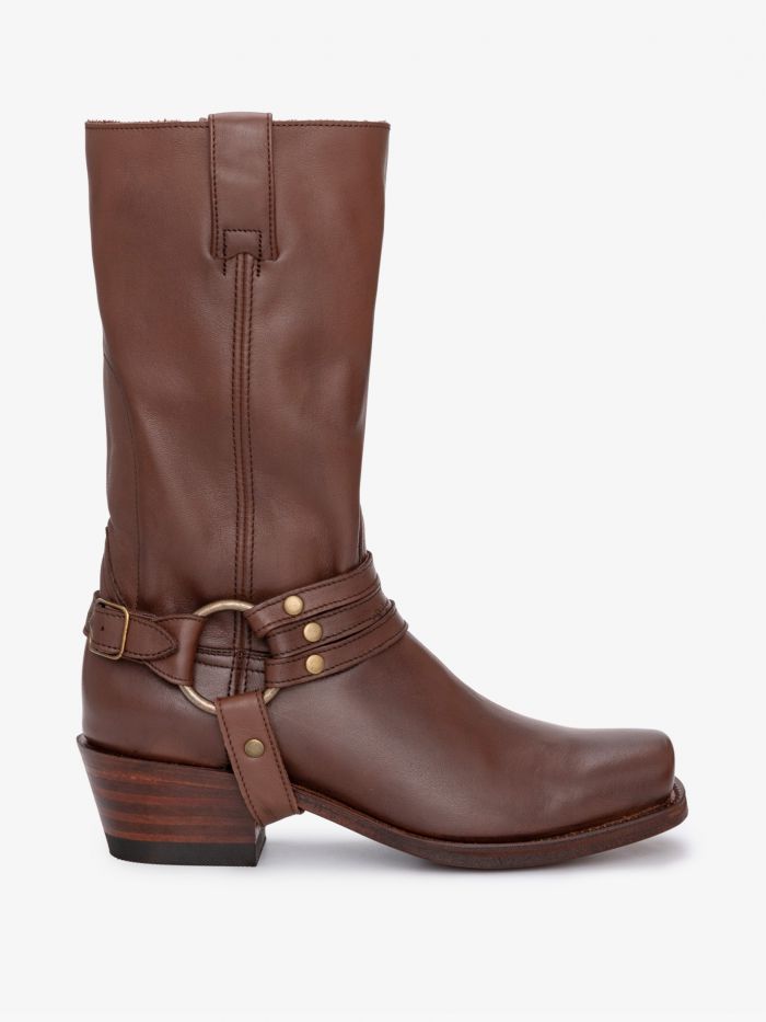 מגפי עור עם טבעת - נעליים