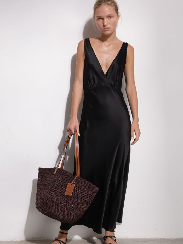 שמלת סליפ מידי - בגדים