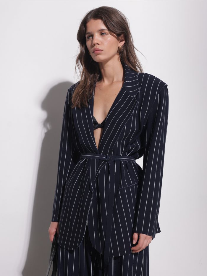 בלייזר פינסטרייפ חגורת מותן - בגדים