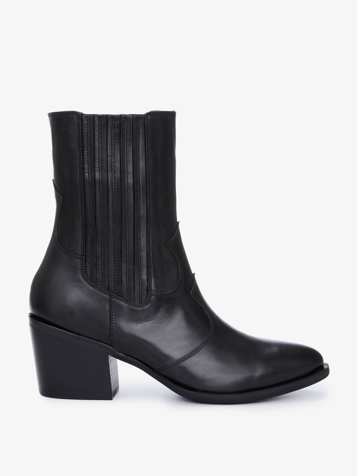 מגפי עקב עור - נעליים