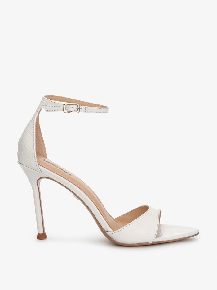 סנדלי עקב מינימליסטיות - נעליים