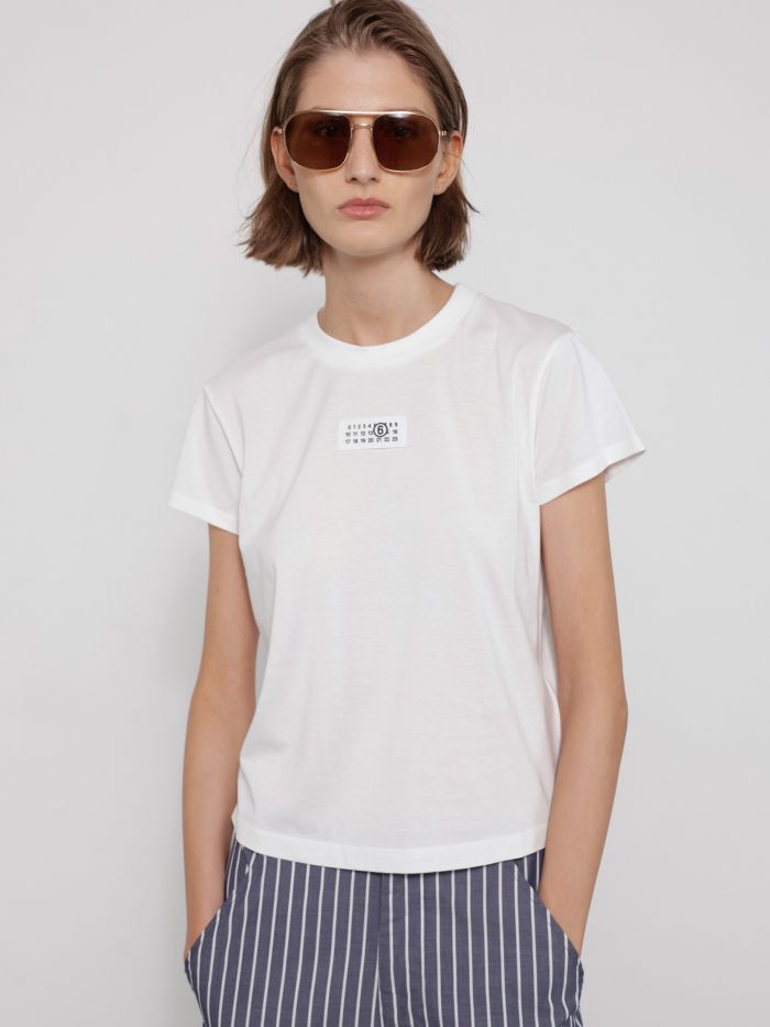 חולצת טי לוגו - בגדים