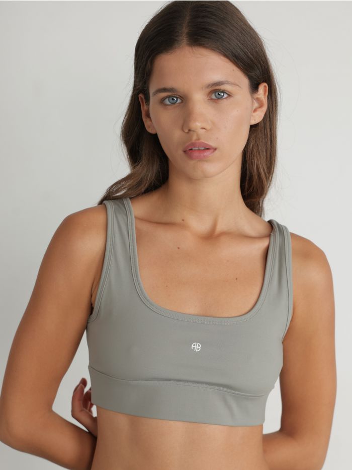 חזיית ספורט רנה - בגדים