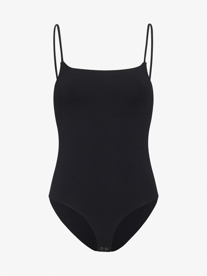 בגד גוף - בגדים