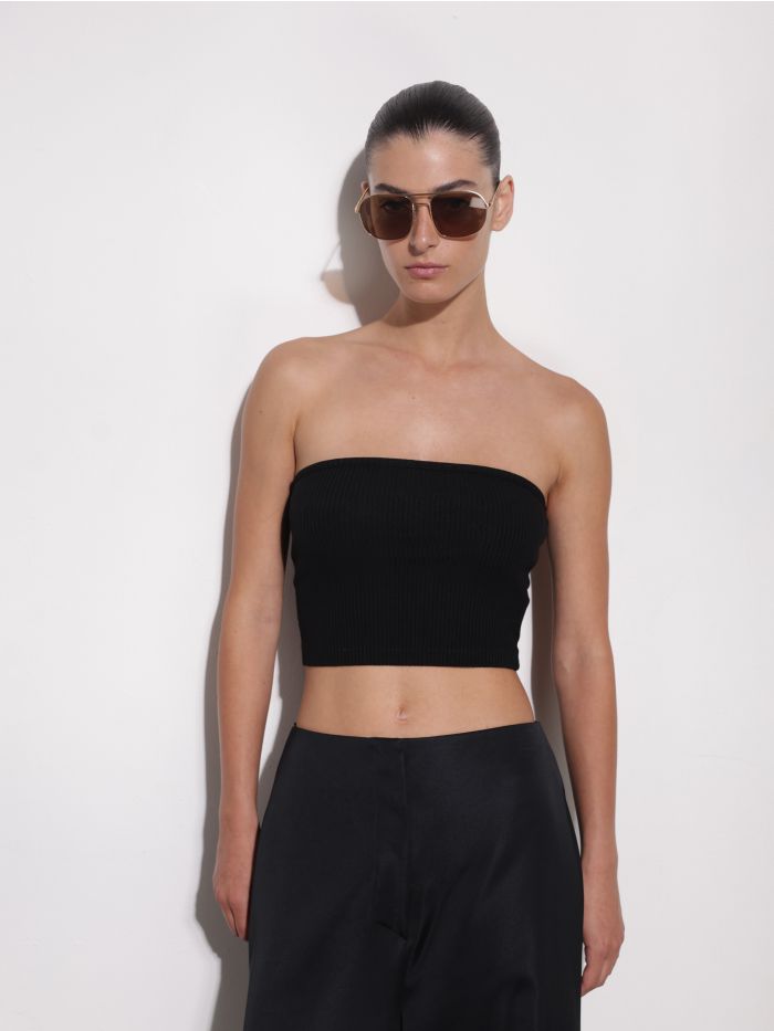 חולצת סטרפלס - בגדים