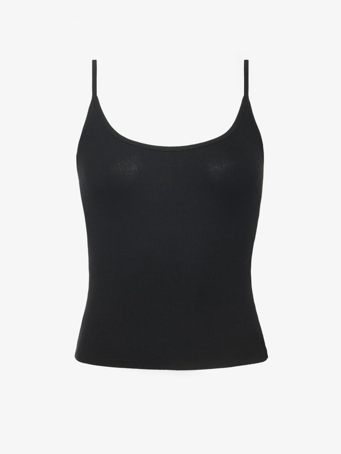 טופ בייסיק - בגדים