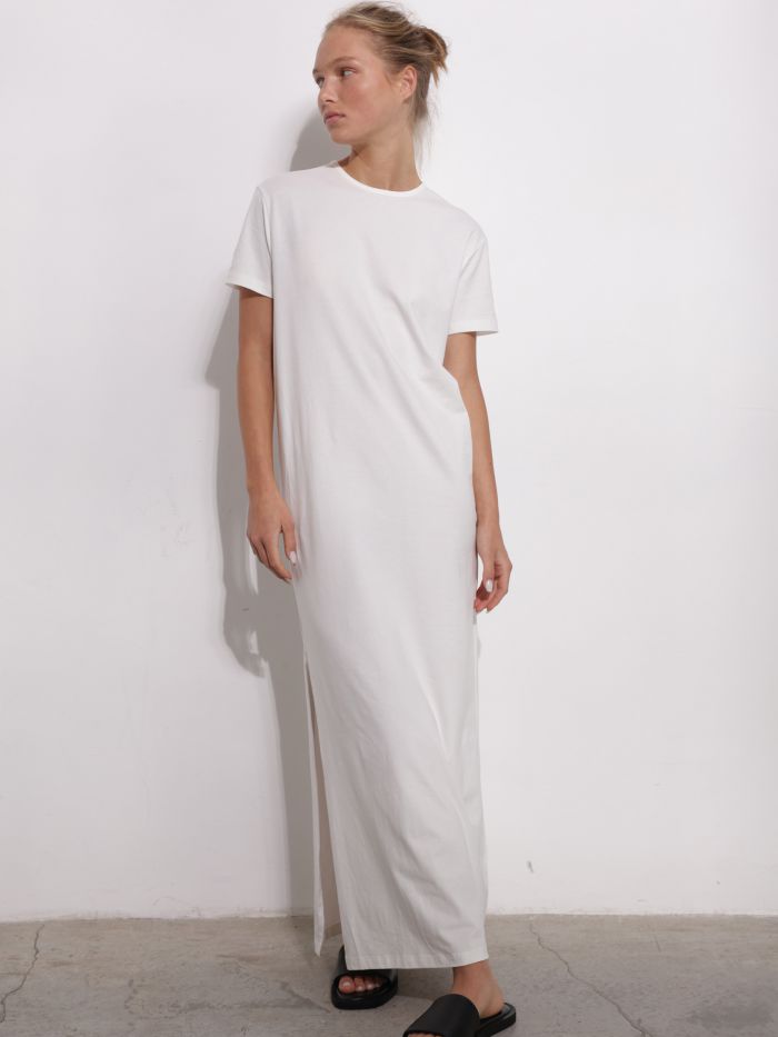 שמלת טי מאיה - בגדים