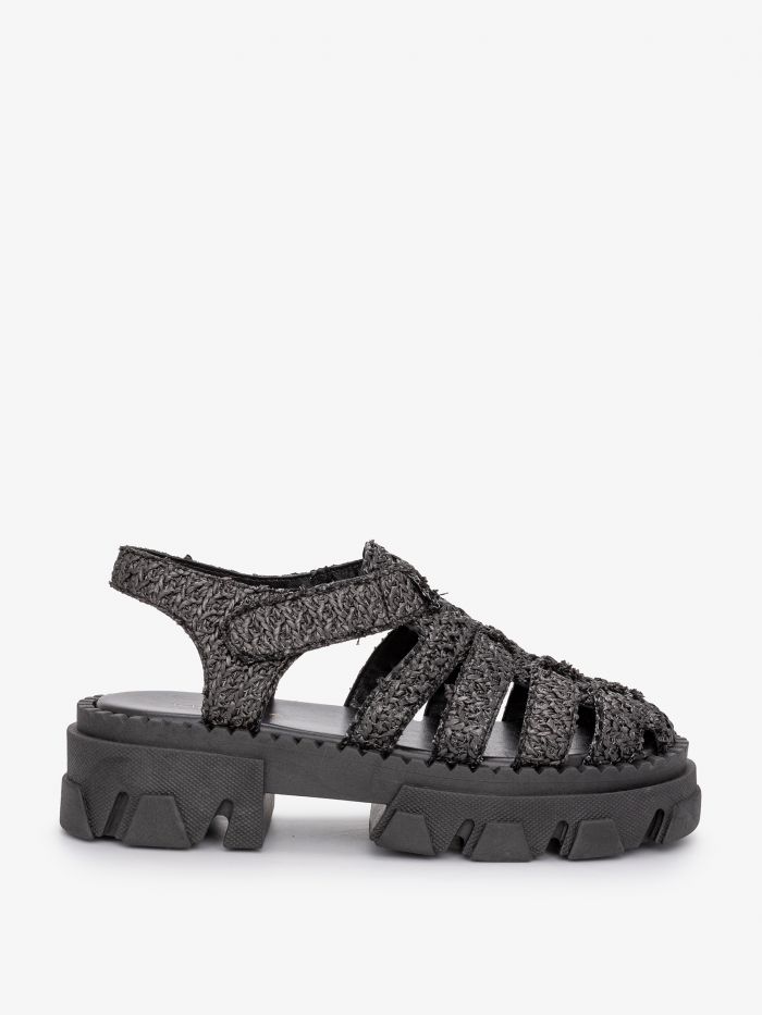 סנדלי טרקטור סגורות - נעליים