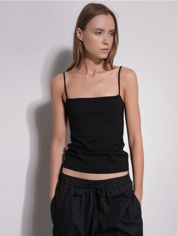 גופיית אריג כתפיות דקות - בגדים