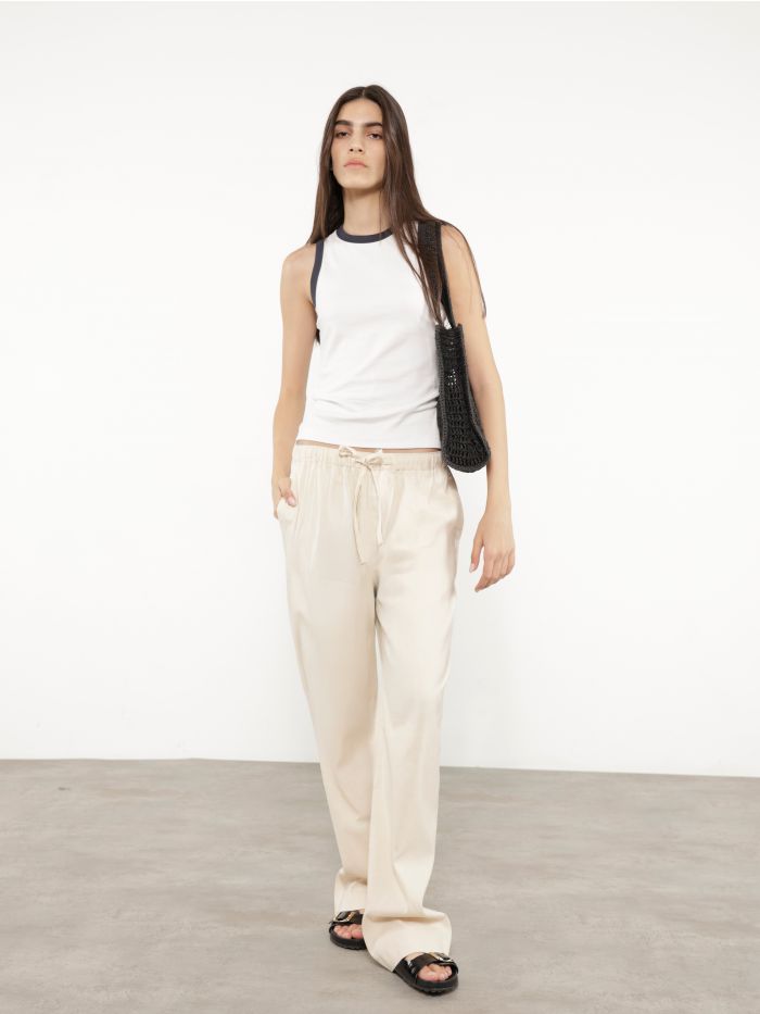 מכנסי LOGAN - בגדים