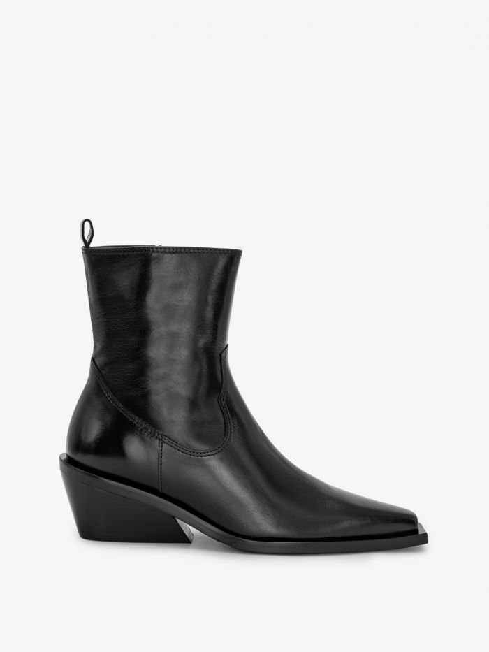 מגפוני עקב מעור - נעליים