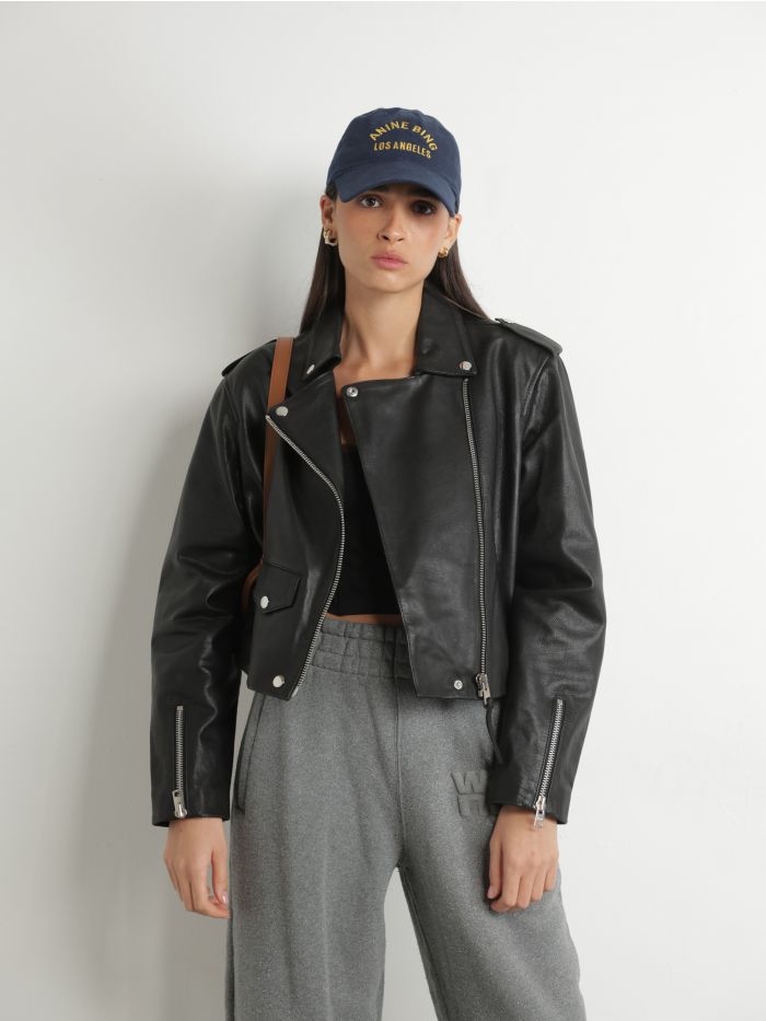 ג’קט עור אריאה - בגדים