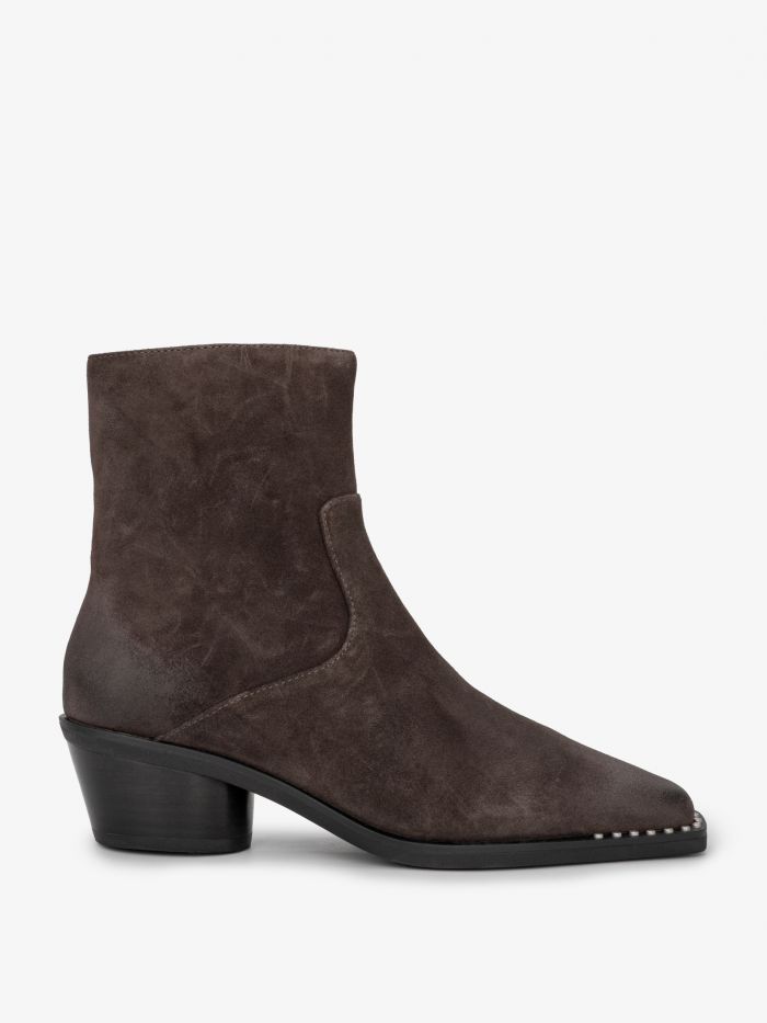 מגפוני עקב מעור עם ניטים - נעליים