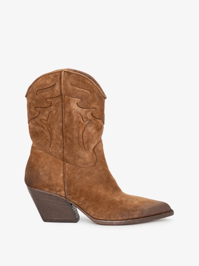 מגפוני בוקרים - נעליים