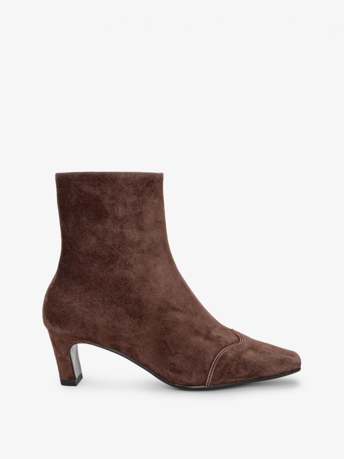 מגפוני עקב - נעליים