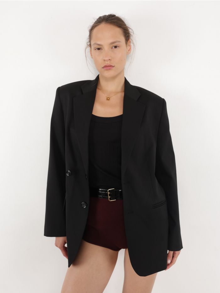 בלייזר מחויט - בגדים