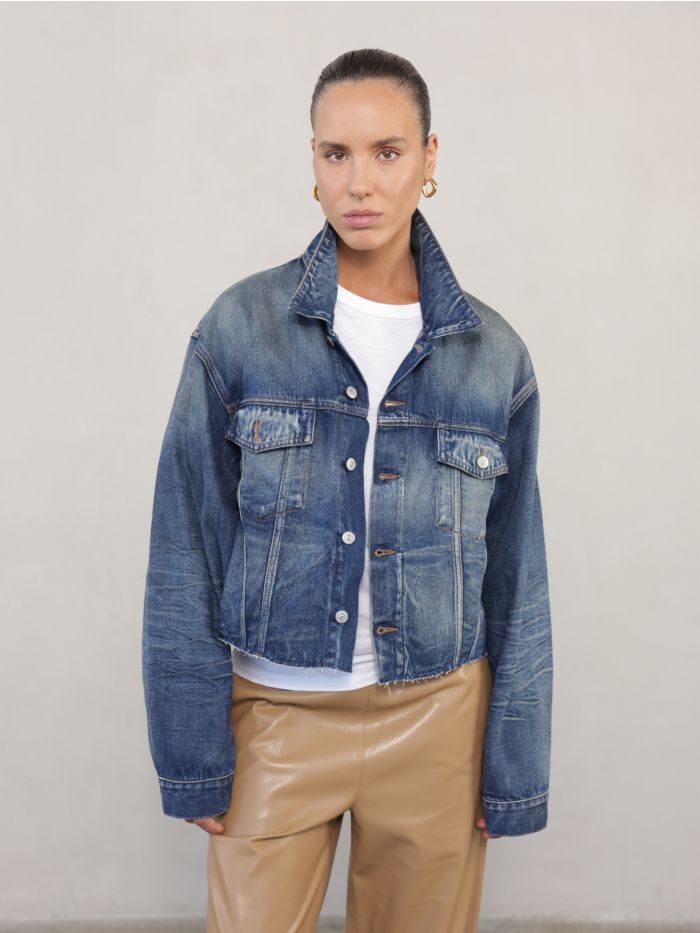 ג’קט ג’ינס ספורט - בגדים