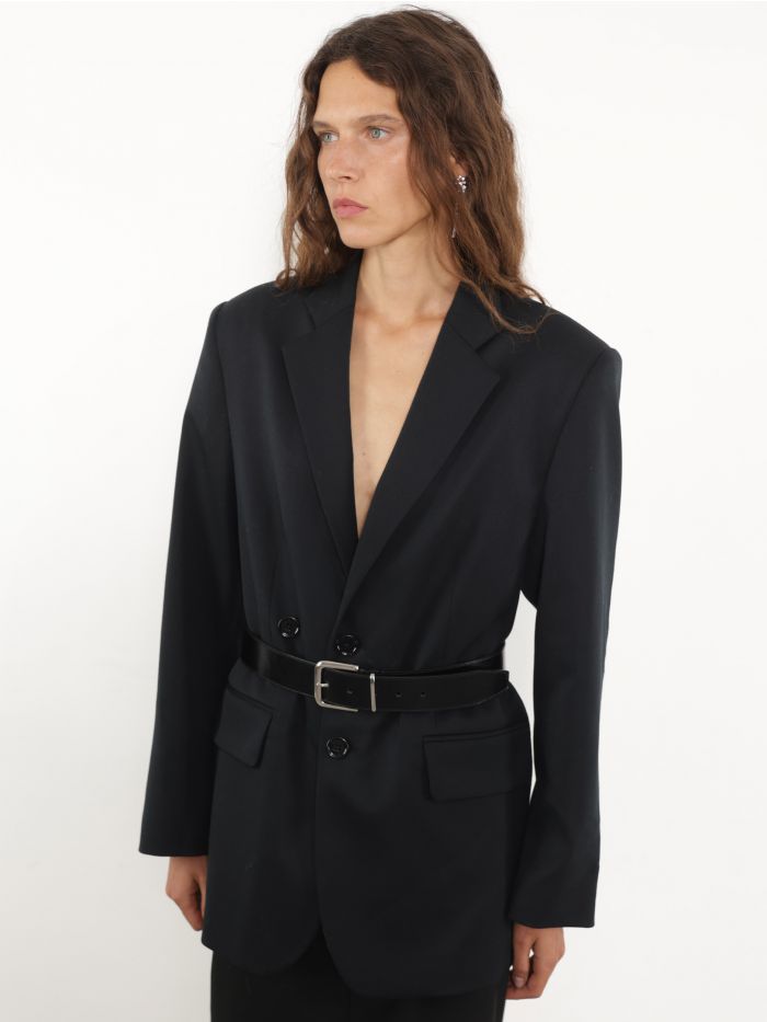 בלייזר מחוייט - בגדים