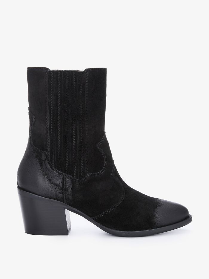 מגפי עקב עור - נעליים