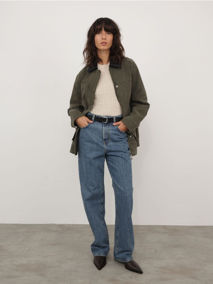 מכנסי ג’ינס באגי - בגדים