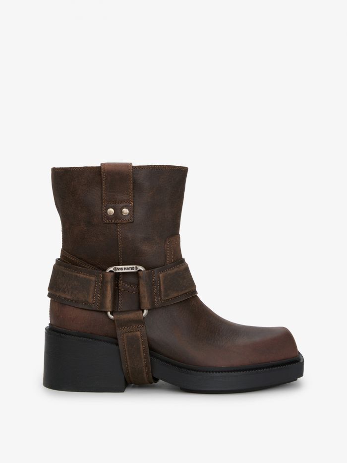 מגפי בוקרים - נעליים