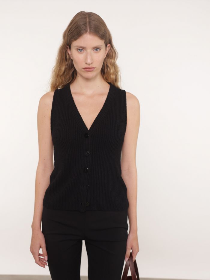 גופיית סריג - בגדים