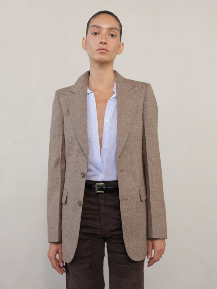 בלייזר מחוייט - בגדים