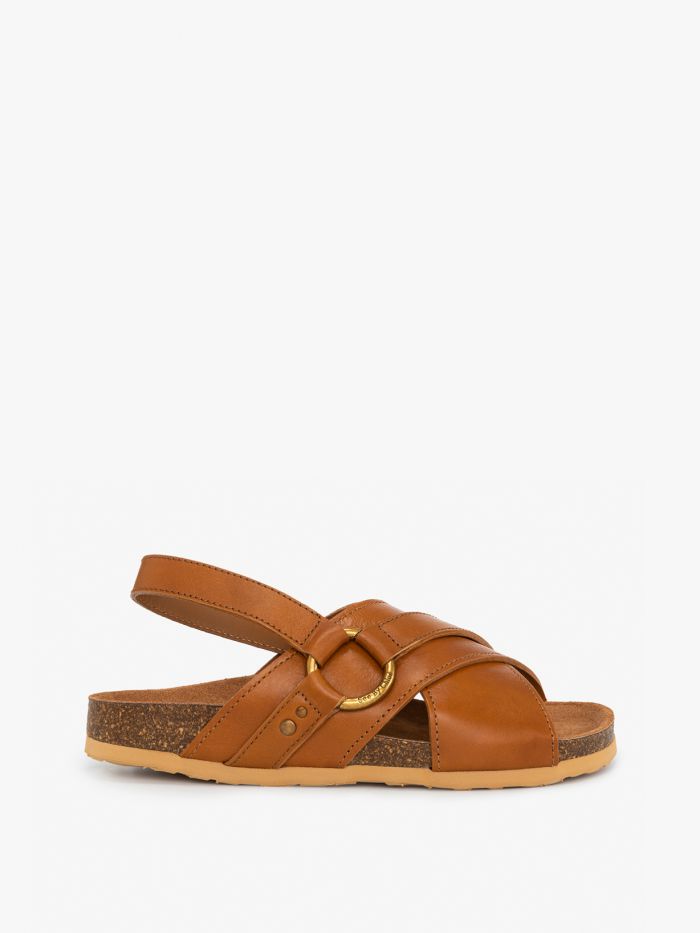 סנדלים עם רצועות מצטלבות - נעליים