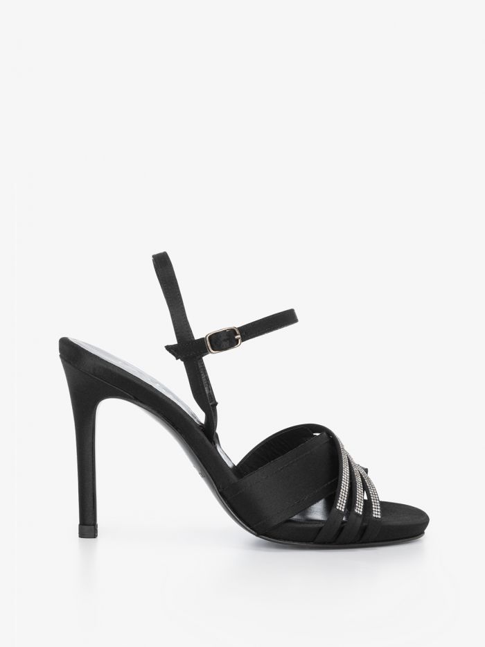 נעלי עקב בשילוב עיטורי קריסטל - נעליים