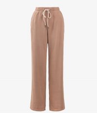 מכנסי  טרנינג - בגדים