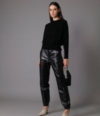 מכנסי עור - בגדים