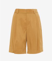 מכנסיים קצרים מחויטים - בגדים