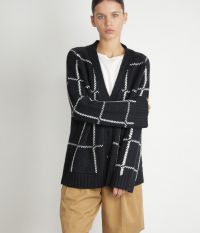 מכנסיים קצרים מחויטים - בגדים