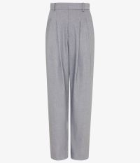 מכנסיים מחויטים - בגדים