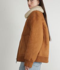 ג’קט לילי - בגדים