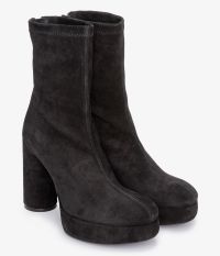 מגפוני עקב זמש - נעליים