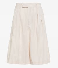 מכנסי ברמודה מחויטים - בגדים