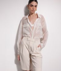 מכנסי ברמודה מחויטים - בגדים