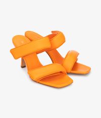 נעלי עקב עם רצועות סקוץ עבות - נעליים