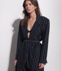 בלייזר פינסטרייפ חגורת מותן - בגדים