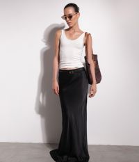 גופיית ריב-משי כתפיות רחבות - בגדים