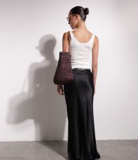 גופיית ריב-משי כתפיות רחבות - בגדים