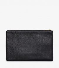 לילי קלאץ’ - תיקים