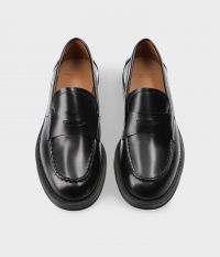 נעלי מוקסינים - נעליים