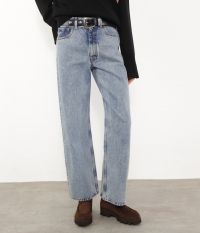 מכנסי ג’ינס גזרה ישרה - בגדים