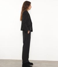 בלייזר מחוייט - בגדים